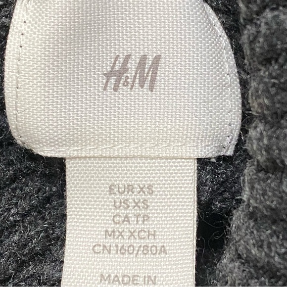 H&M Dark Gray Ivory Striped Wool Blend Ribbed Turtleneck Sweater Size XS - Picture 6 of 8